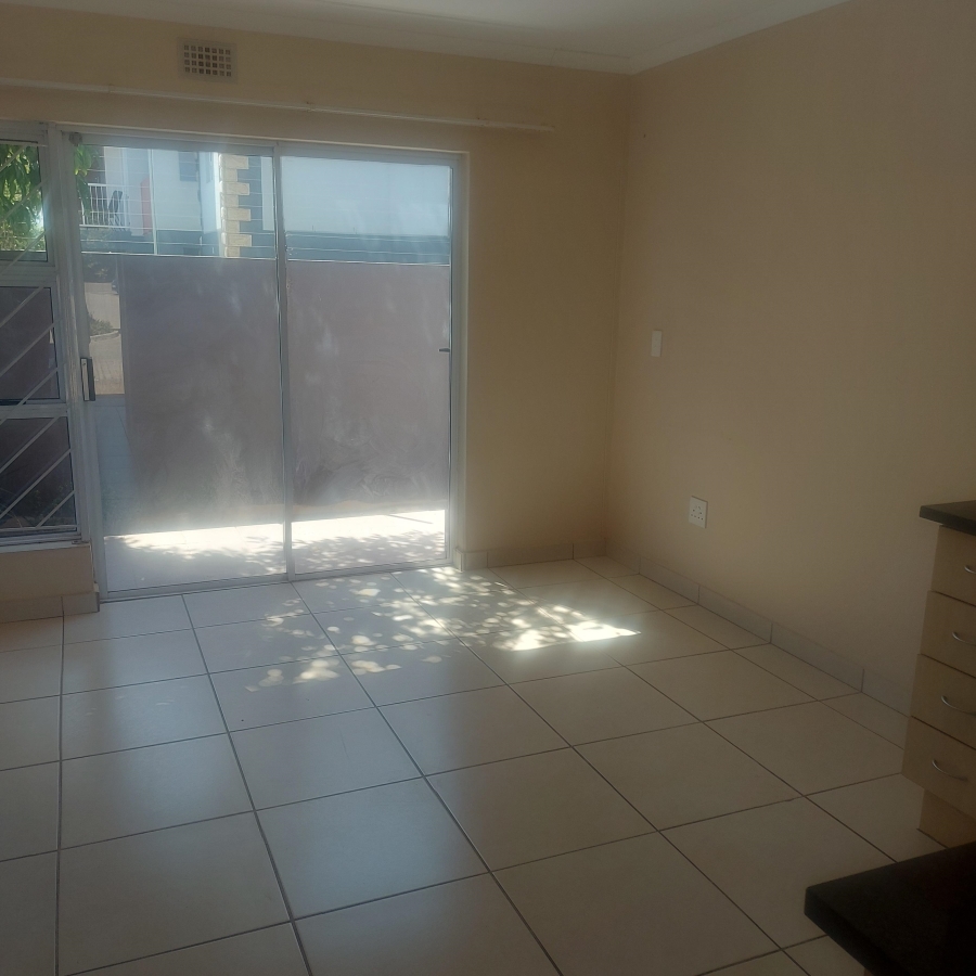 To Let 2 Bedroom Property for Rent in Buh Rein Estate Western Cape